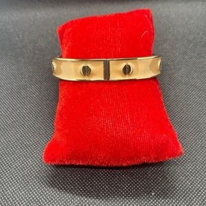 Zenzii Screw Motif Hinged Bracelet Cream